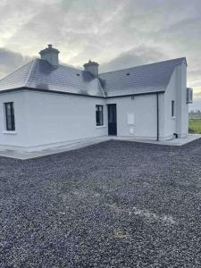 Modern 3 bed country cottage