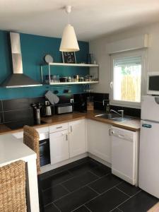 Appartement T2 calme absolu, large terrasse, garage vélo, 5 min océan