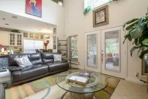 Central to everything in SA 5 DAY STAY MINIMUM REQUIREMENT - Shavano Park