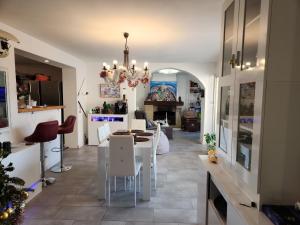 Sejours chez l'habitant le bonheur est tout pres de la cite de carcassonne : photos des chambres