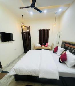 Homestay Comforts 500m from Amritsar Airport