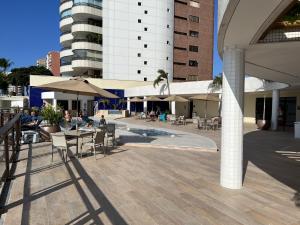 Particular Iate Plaza