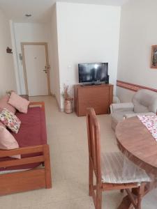 depto pleno centro a 3 cuadras del mar