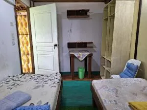 Genevieve Guest House - 拉西