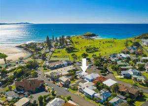 Adrift, 5B Scott Street