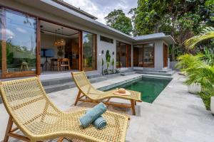 Victra Villa Jungle River view