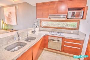 Alamar - Oceanview Condos with Beach Club Resort Access