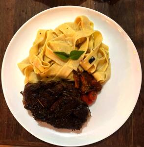 Casinha aconchegante em meio a natureza