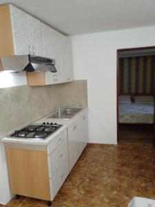 Apartments by the sea Vir - Lozice, Vir - 22083