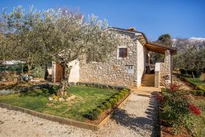 Family friendly house with a parking space Rovinj - 22074