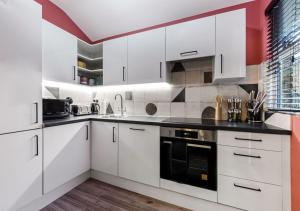 Bright & Colourful House - Best for a Large Groups