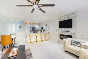 Shores of Panama 1024