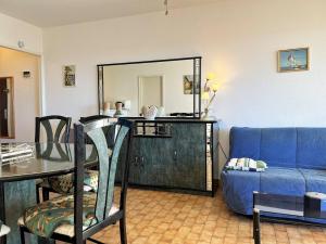 Appartement 2 pièces, 4 couchages - Terrasse, parking, proche plage - Le Lavandou - FR-1-251-543