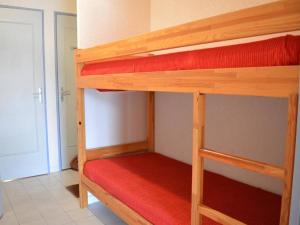 Appartement 2 pièces, terrasse, parking privé, proche plage, 6 couchages - Le Lavandou - FR-1-251-547