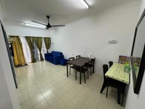 Homestay Cikgu Iqa (Muslim)