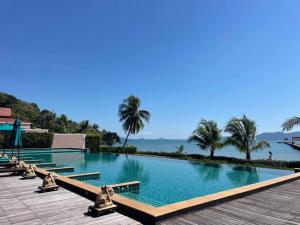 Panoramic sea view, 1 bed flat