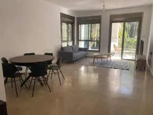Beach Apartment - Ramat Aviv - Qiryat Shaʼul