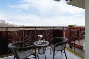 Near EXPO Cracow Elegant Apartment by Noclegi Renters