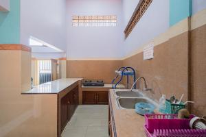 RedDoorz Syariah near Alun-Alun Bojonegoro