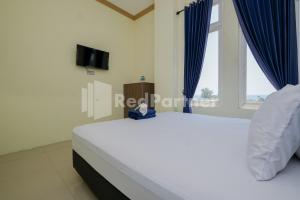 Grand Kencana Guesthouse Syariah near Wisata Bahari Lamongan