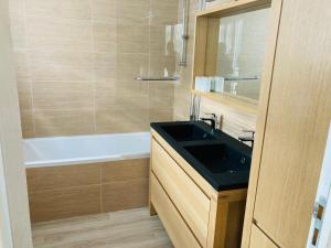 Maisons de vacances Charmante maison familiale entre mer et foret : photos des chambres