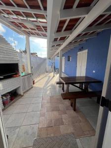 Casa em Juquehy com piscina a 100 metros da praia