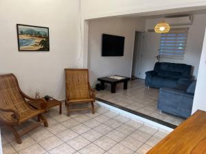 Casa em Juquehy com piscina a 100 metros da praia