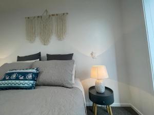 Luxury CBD 2 Bed Near Riverside Market Free Parking!