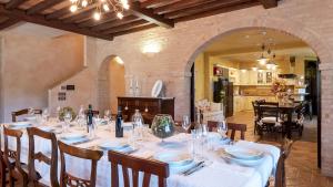 VILLA ISOTTA 8&4, Emma Villas