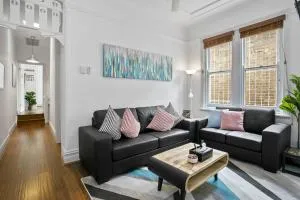 COOGEE BEACH HOUSE-100m to the beach-courtyard-AC - Coogee