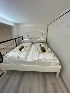 Székely Apartment near Deák Ferenc Square with FREE PARKING IN GARAGE MID TERM