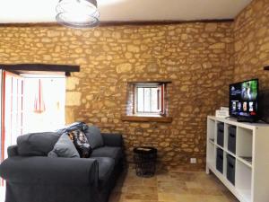 Appartements Domaine de La Barde apartments in the old walnut mill and forge : photos des chambres