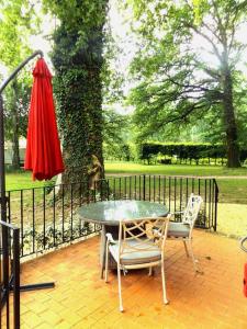 Appartements Domaine de La Barde apartments in the old walnut mill and forge : photos des chambres