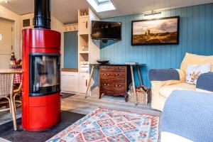 The Little House, Orford