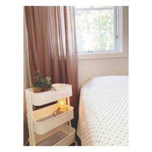 Cozy Hilltop Cottage With Fantastic View