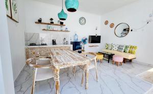 Villa Pasa - Minimalist Villa with Rooftop