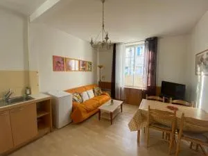 Les Platanes - Monnet Rez de chaussée - Le Poujol-sur-Orb