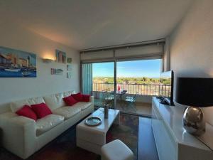 Appartement T2 rénové, proche plage, parking sécurisé - FR-1-388-154