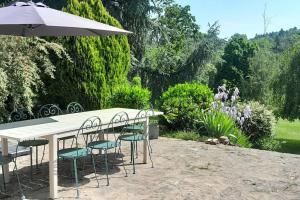 Maisons de vacances Villa au calme avec grande piscine : photos des chambres