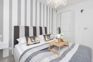 Cozy Apartment GdaÅ„sk Morena Rakoczego by Rent like home