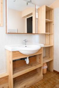 Maisons de vacances Les Genets du Sancy : Maison 2 Chambres