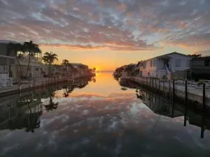 Pelican's Roost, Waterfront comfort at Venture Out - Summerland Key