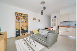 Maisons d'hotes Lovely house Bordeaux Cenon with garden : Maison de Vacances