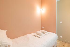 Quiet apartment with terrace&AC-Le MaraisBastille