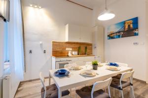 Wave - 3 bedroom apt in center