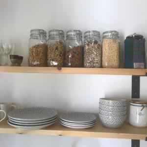 Garden Retreat - City Central Quiet Garden Apartment with Free Parking