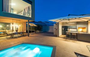 Dianas Garden Design Villa