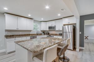 Updated Pensacola Home ~ 7 Mi to Beach!