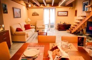 Luxe ÁticoDúplex 2min Catedral - Мартос