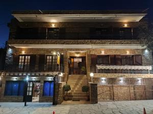 Ξενώνας Φωτεινη